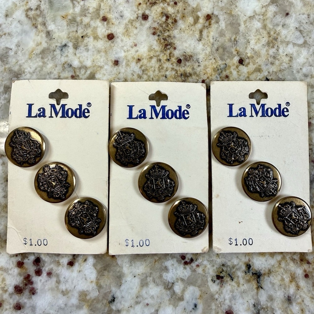 Vintage La‎ Mode 1403 Crest Buttons Gold Tone Heraldic Shield Blazer NOS Lot 9